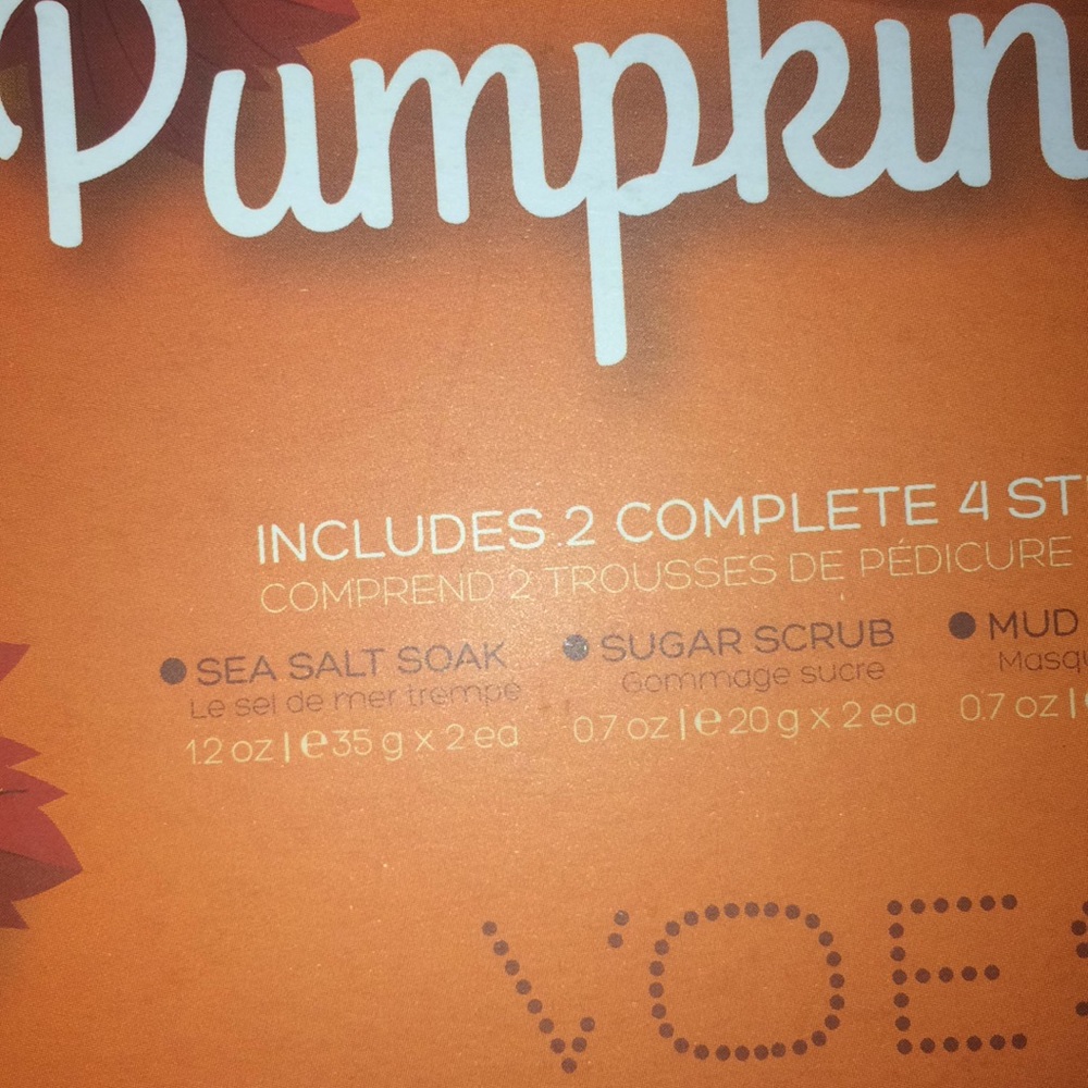 Sold* Voesh Pumpkin Spice pedi in a box - Picture 3 of 4